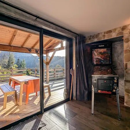 évasion Montagne à Avec Terrasse Et Parking - Fr-1-589-793 *